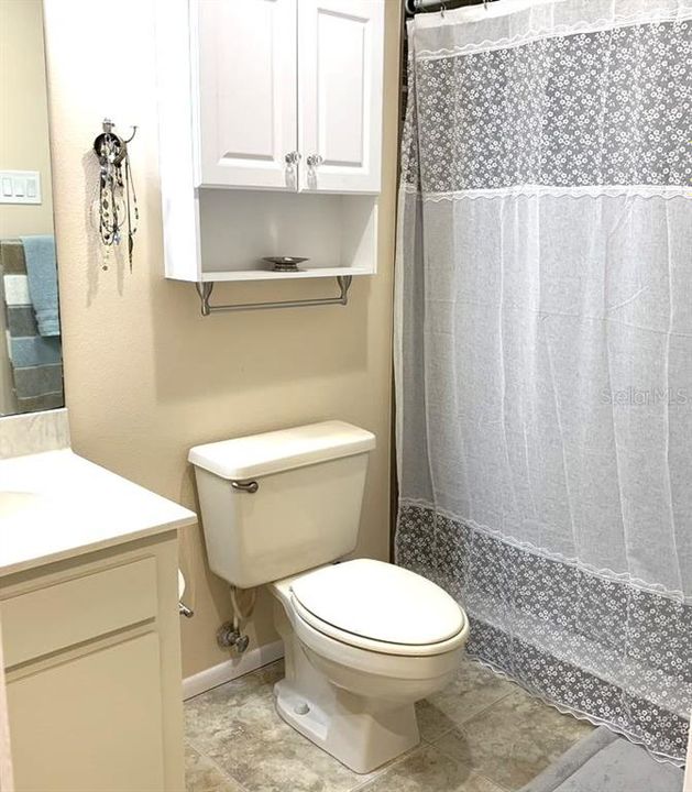 Active With Contract: $2,950 (2 beds, 2 baths, 1106 Square Feet)