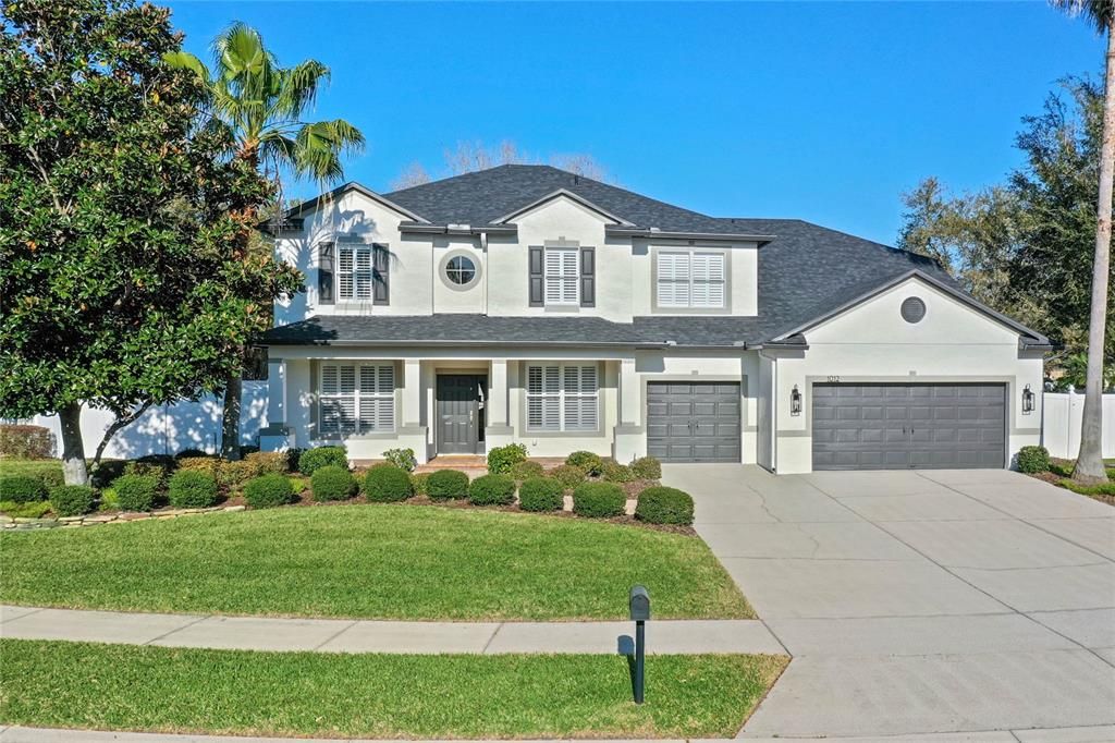 Recently Sold: $935,000 (5 beds, 3 baths, 3570 Square Feet)