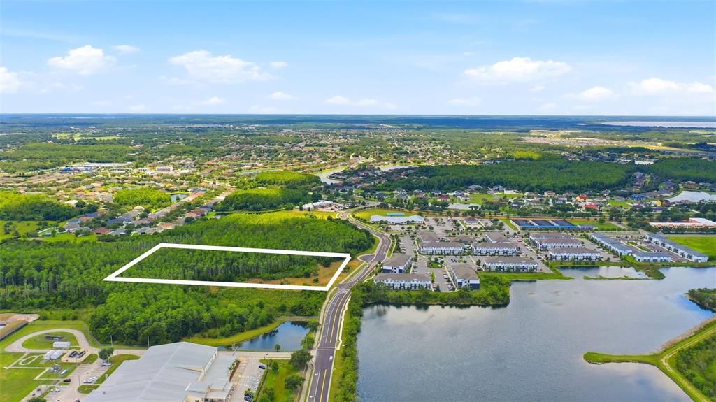На продажу: $1,850,000 (4.59 acres)