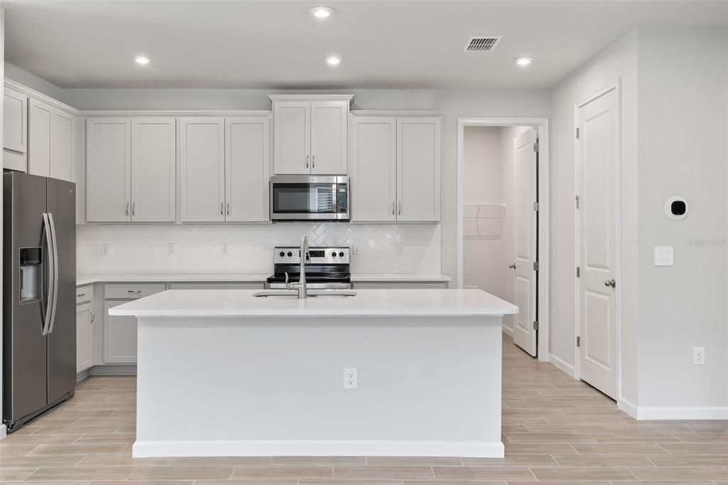 Kitchen Breakfast Bar