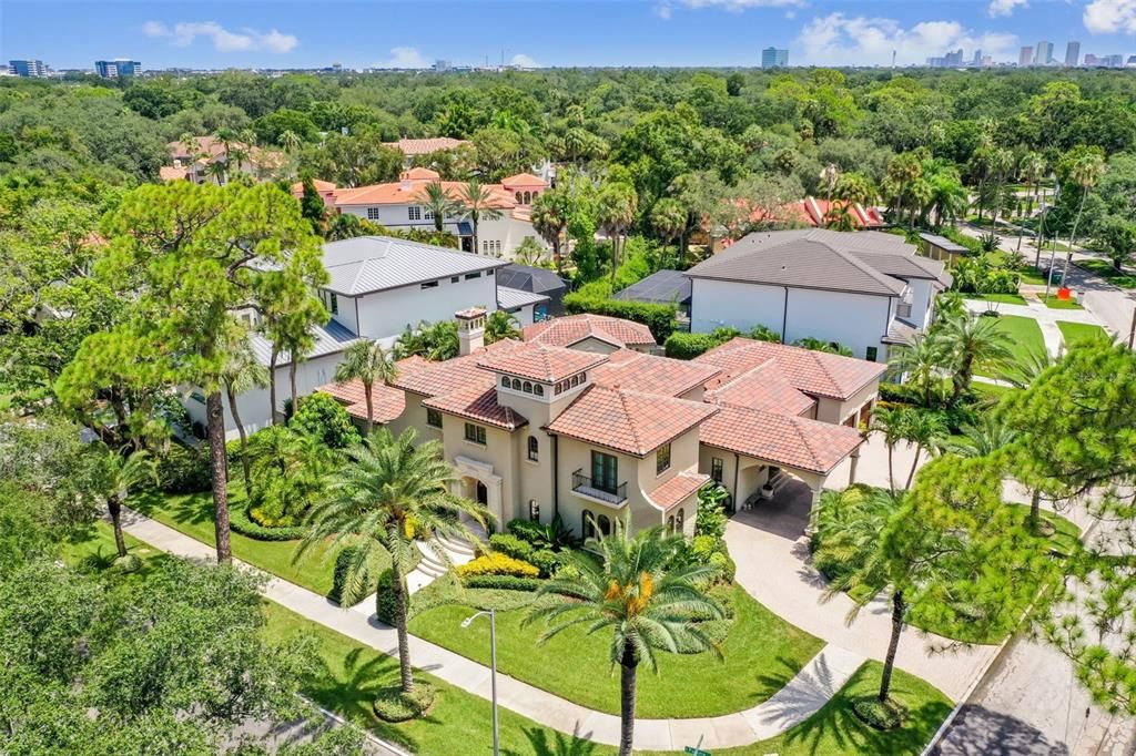 Recently Sold: $2,950,000 (4 beds, 5 baths, 5369 Square Feet)