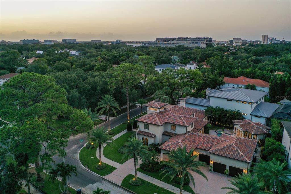 Recently Sold: $2,950,000 (4 beds, 5 baths, 5369 Square Feet)