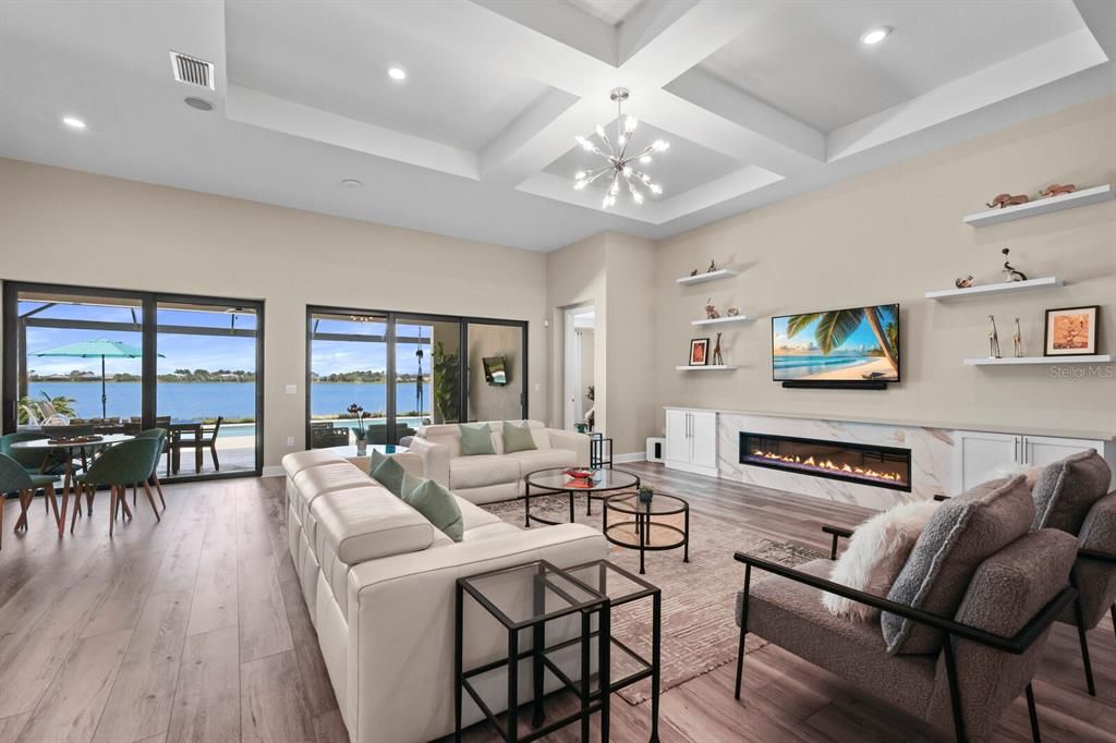 Active With Contract: $1,595,000 (3 beds, 3 baths, 2852 Square Feet)