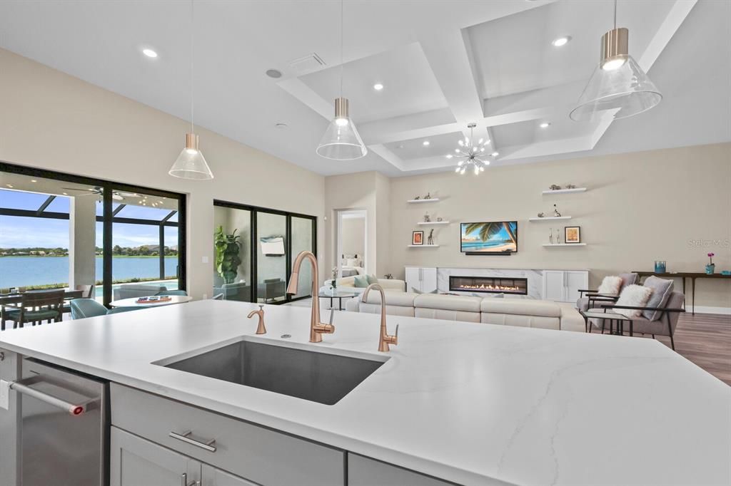 Active With Contract: $1,595,000 (3 beds, 3 baths, 2852 Square Feet)