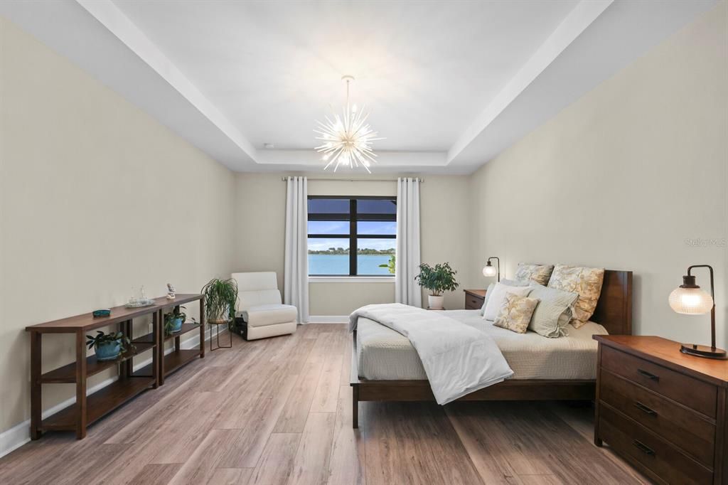 Active With Contract: $1,595,000 (3 beds, 3 baths, 2852 Square Feet)