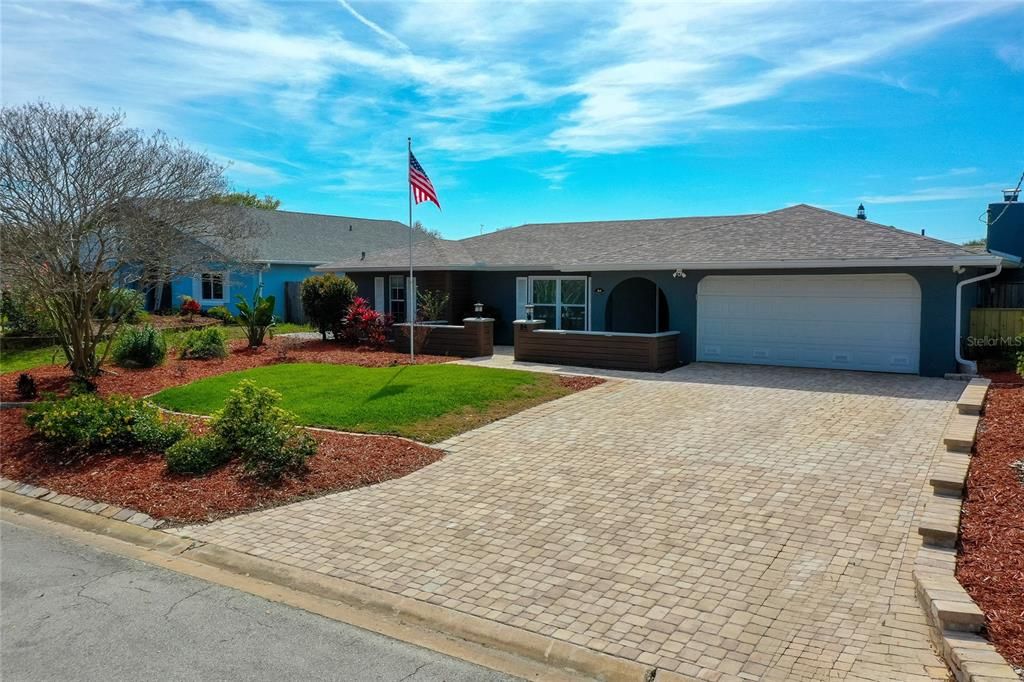 Vendido Recientemente: $696,000 (3 camas, 2 baños, 1839 Pies cuadrados)