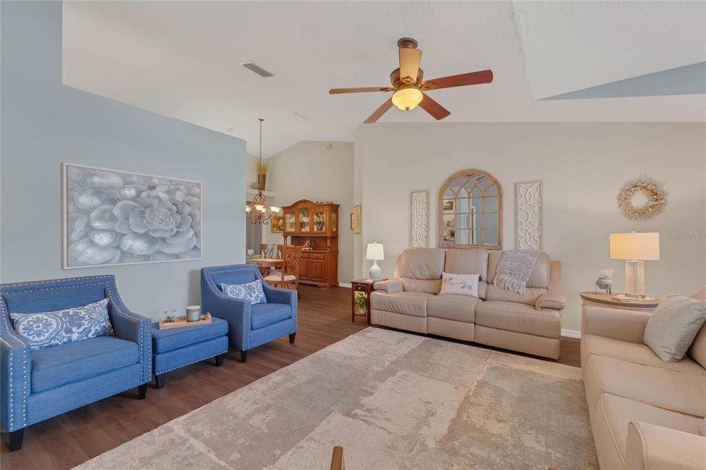 Active With Contract: $384,900 (3 beds, 2 baths, 2184 Square Feet)