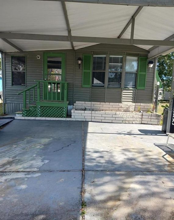 For Sale: $114,000 (2 beds, 1 baths, 1361 Square Feet)