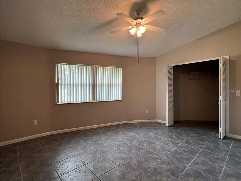 For Rent: $1,700 (2 beds, 1 baths, 1010 Square Feet)