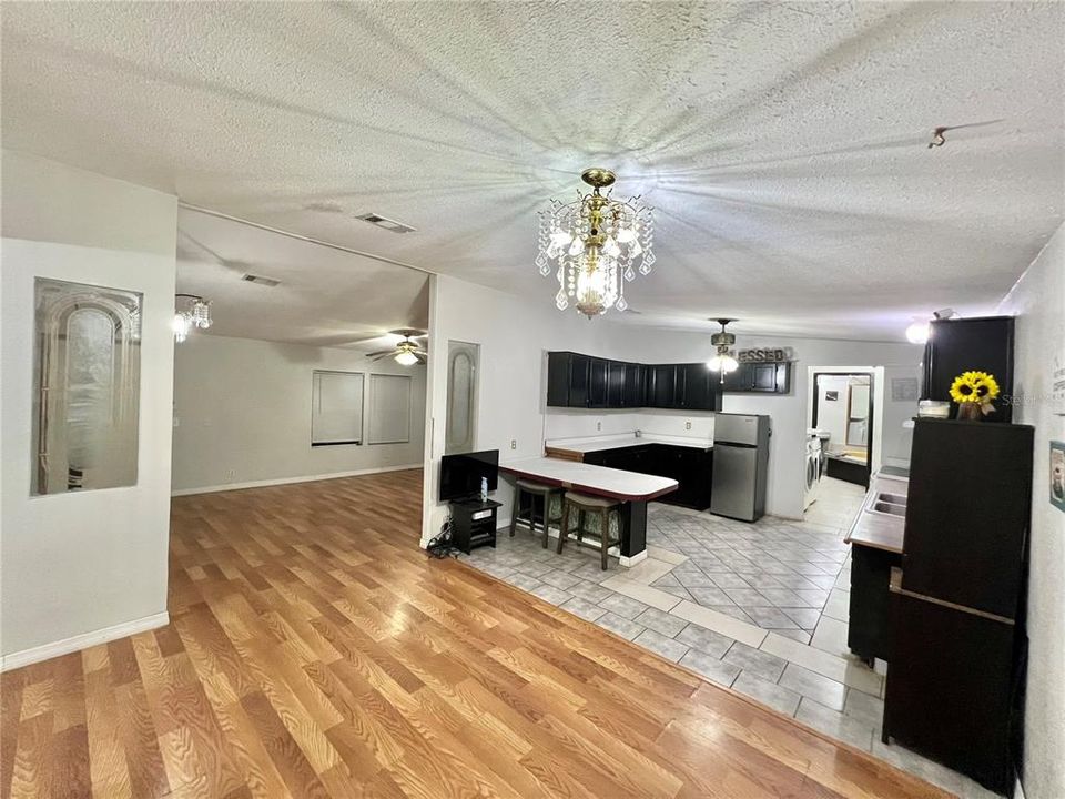 Dining area/kitchen