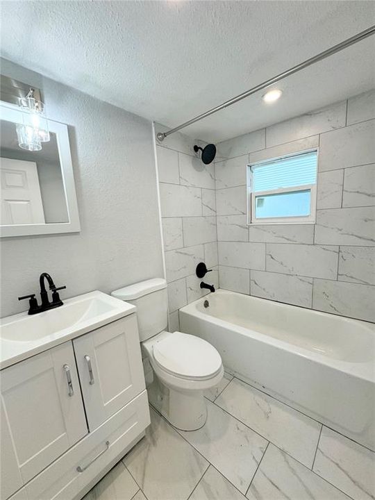 最近租的: $1,500 (2 贝兹, 1 浴室, 868 平方英尺)