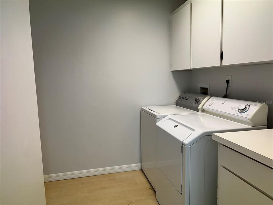 For Rent: $2,900 (3 beds, 2 baths, 1684 Square Feet)
