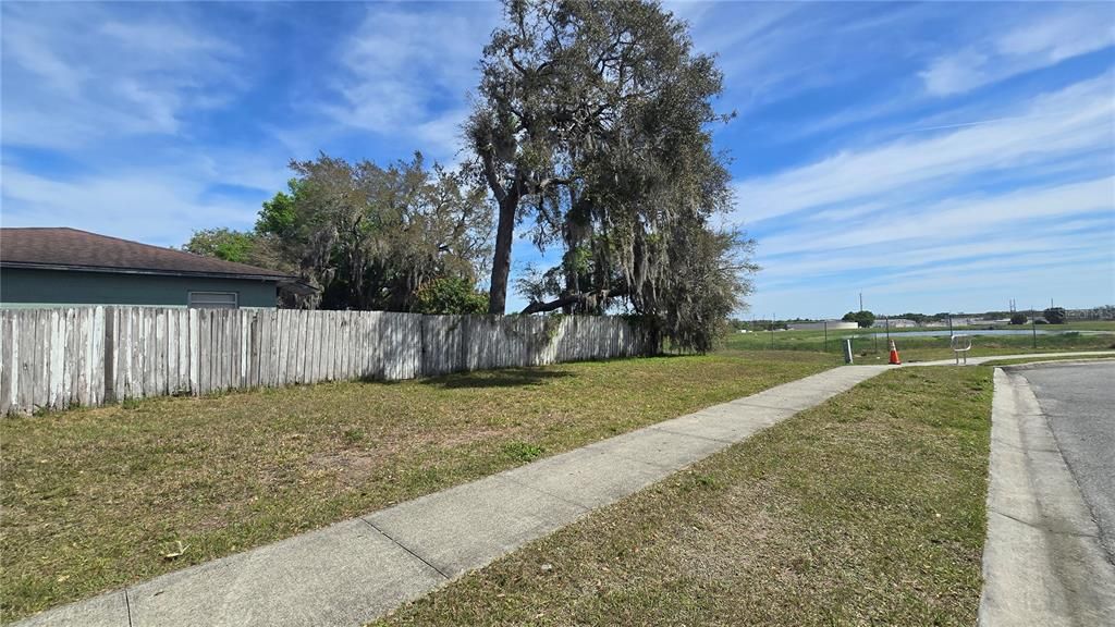 Recently Sold: $290,000 (3 beds, 1 baths, 1500 Square Feet)