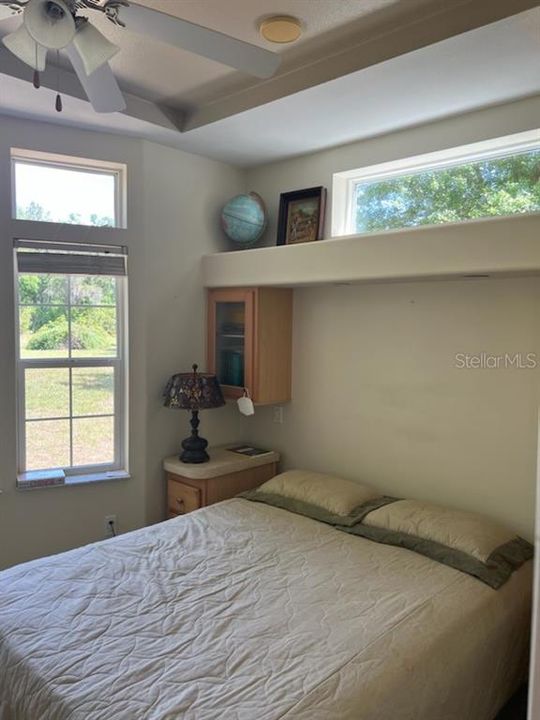 For Sale: $298,000 (1 beds, 1 baths, 630 Square Feet)