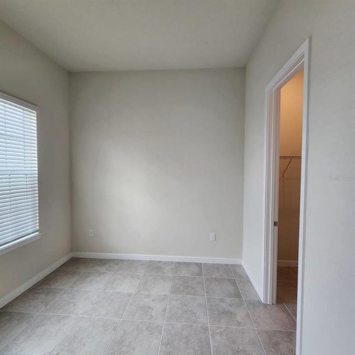 For Rent: $3,100 (4 beds, 2 baths, 2685 Square Feet)