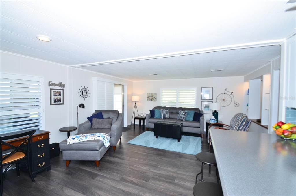 Recently Sold: $220,000 (2 beds, 2 baths, 1152 Square Feet)