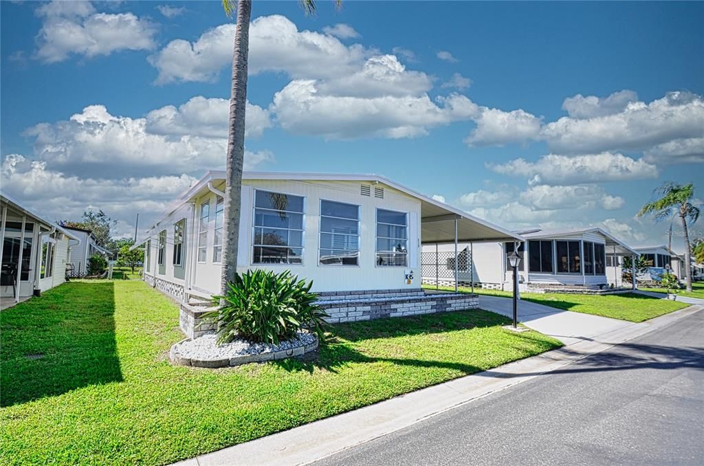 Active With Contract: $220,000 (2 beds, 2 baths, 1152 Square Feet)