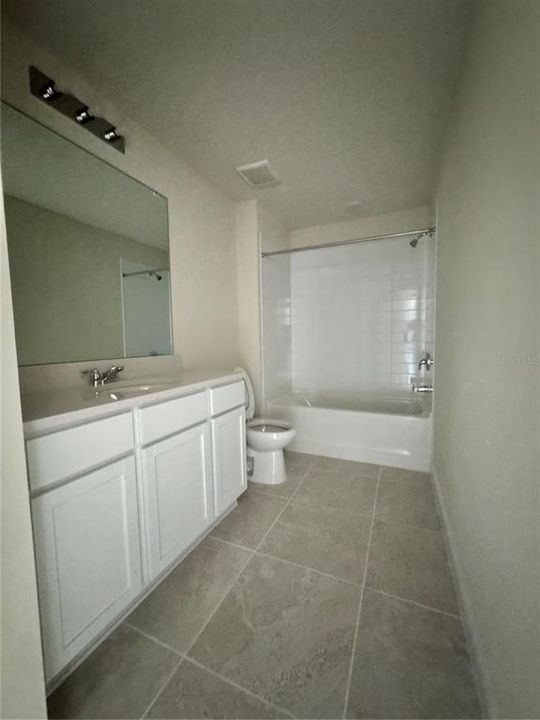 Active With Contract: $2,500 (3 beds, 3 baths, 1699 Square Feet)