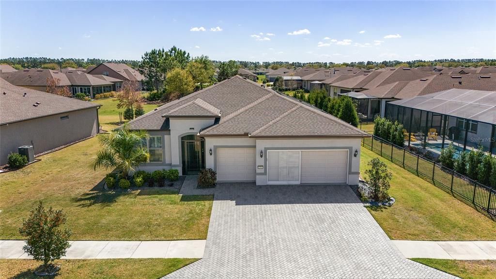 Recently Sold: $629,000 (3 beds, 3 baths, 2397 Square Feet)