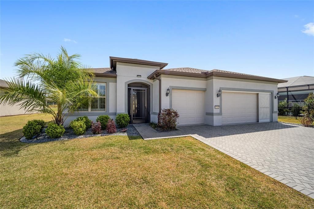 Recently Sold: $629,000 (3 beds, 3 baths, 2397 Square Feet)