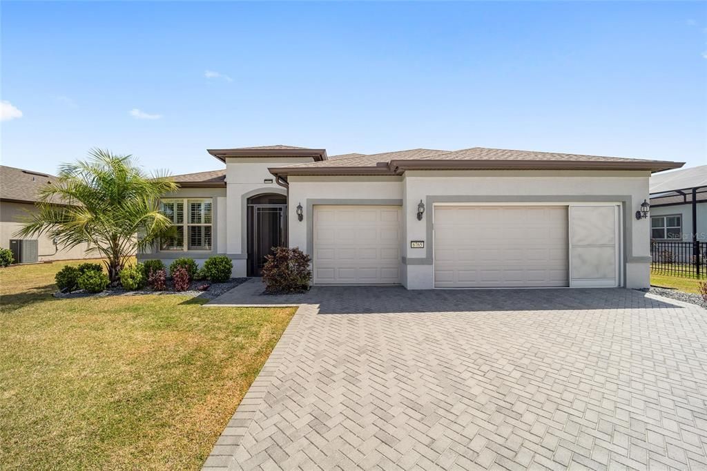 Recently Sold: $629,000 (3 beds, 3 baths, 2397 Square Feet)