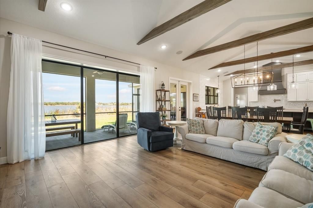 For Sale: $1,095,000 (5 beds, 4 baths, 3434 Square Feet)
