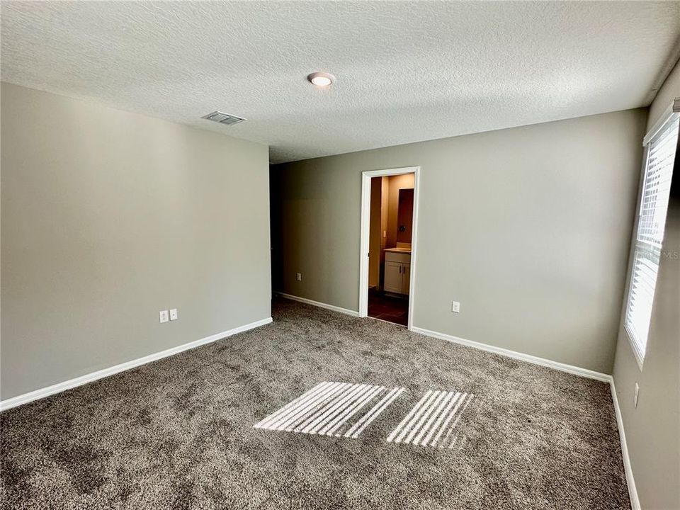 For Rent: $2,350 (3 beds, 2 baths, 1485 Square Feet)