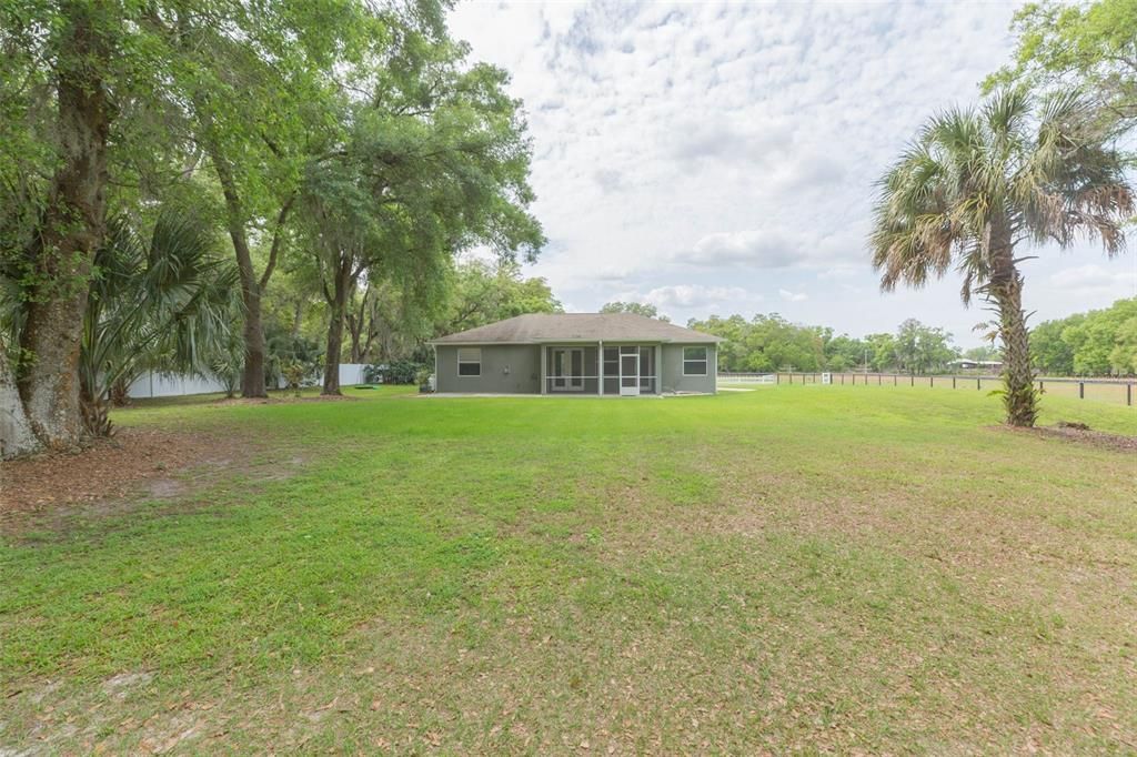 Recently Sold: $580,000 (3 beds, 2 baths, 1511 Square Feet)