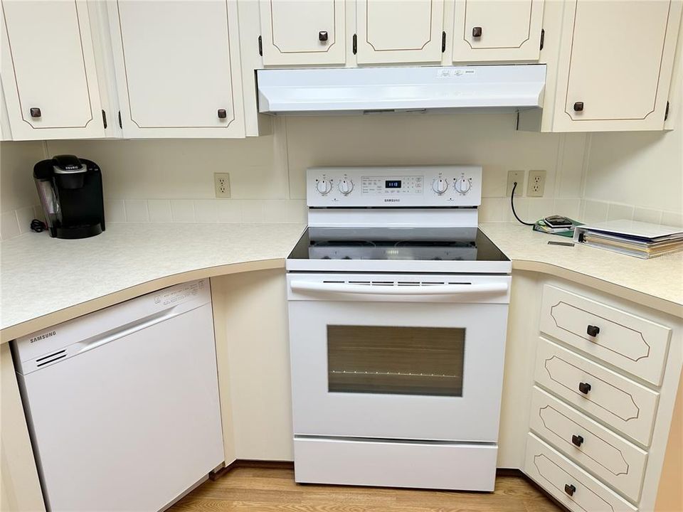 New stove and range hood.