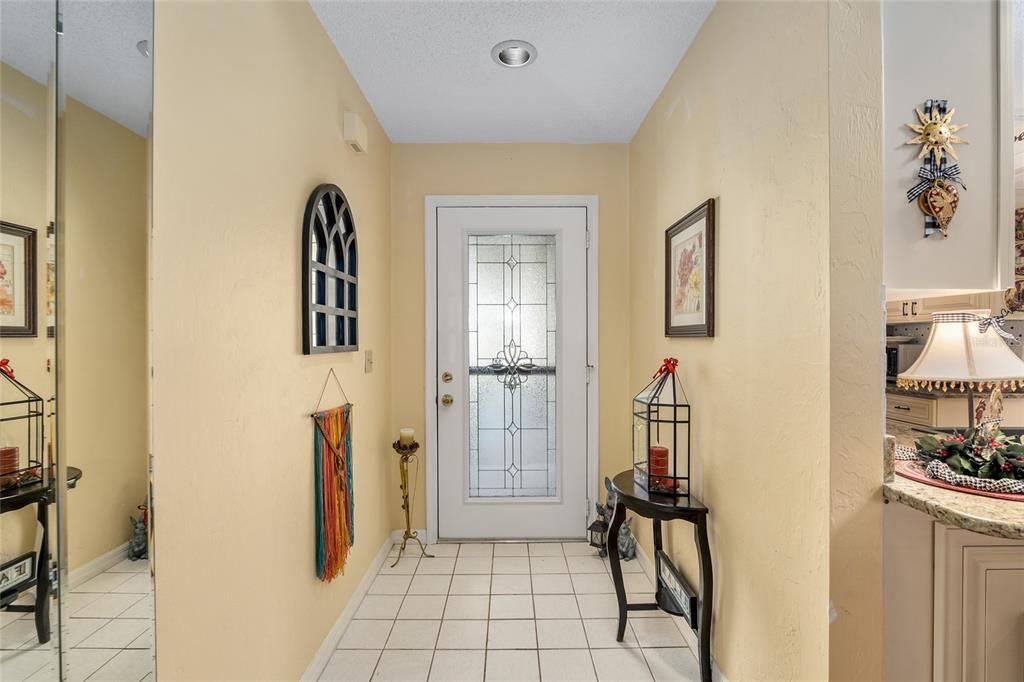 For Sale: $219,900 (2 beds, 2 baths, 1419 Square Feet)