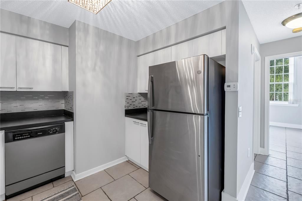 Recently Rented: $1,945 (1 beds, 1 baths, 625 Square Feet)