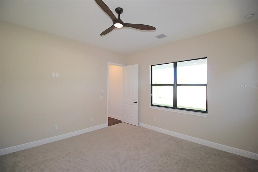 For Rent: $3,775 (3 beds, 3 baths, 1943 Square Feet)
