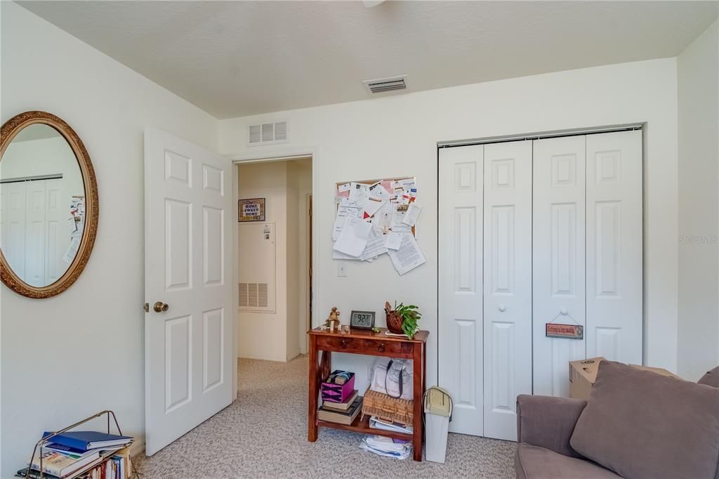 Active With Contract: $210,000 (3 beds, 2 baths, 1138 Square Feet)