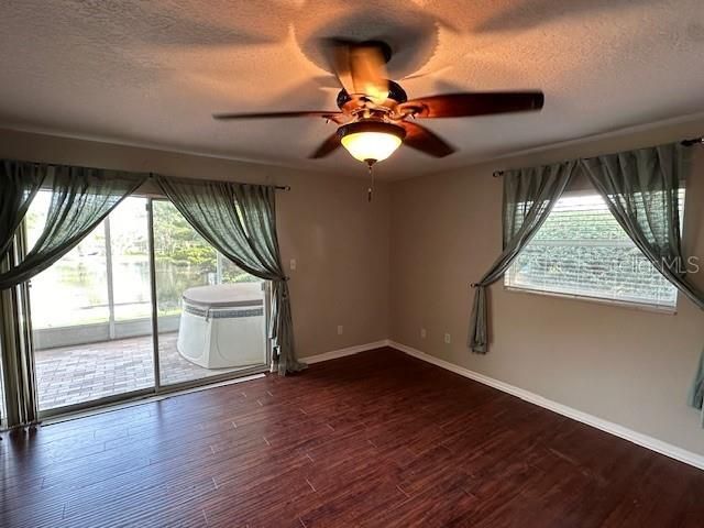 Recently Rented: $3,495 (3 beds, 2 baths, 2410 Square Feet)