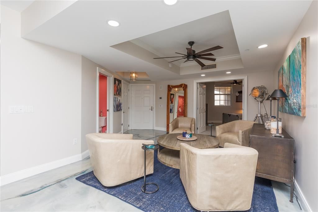 Active With Contract: $1,069,000 (2 beds, 2 baths, 1944 Square Feet)