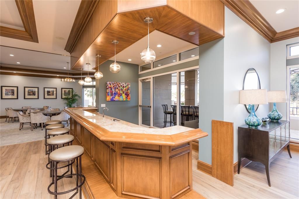 Active With Contract: $1,069,000 (2 beds, 2 baths, 1944 Square Feet)