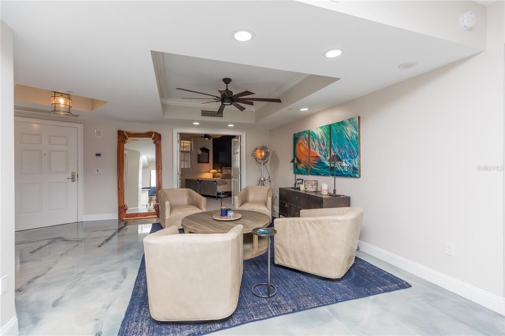 Active With Contract: $1,069,000 (2 beds, 2 baths, 1944 Square Feet)