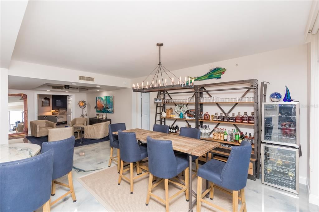 Active With Contract: $1,069,000 (2 beds, 2 baths, 1944 Square Feet)