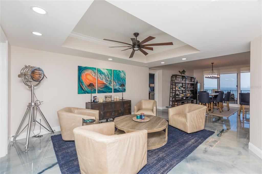 Active With Contract: $1,069,000 (2 beds, 2 baths, 1944 Square Feet)