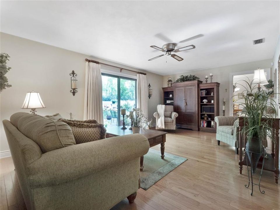 Active With Contract: $575,000 (3 beds, 2 baths, 2085 Square Feet)