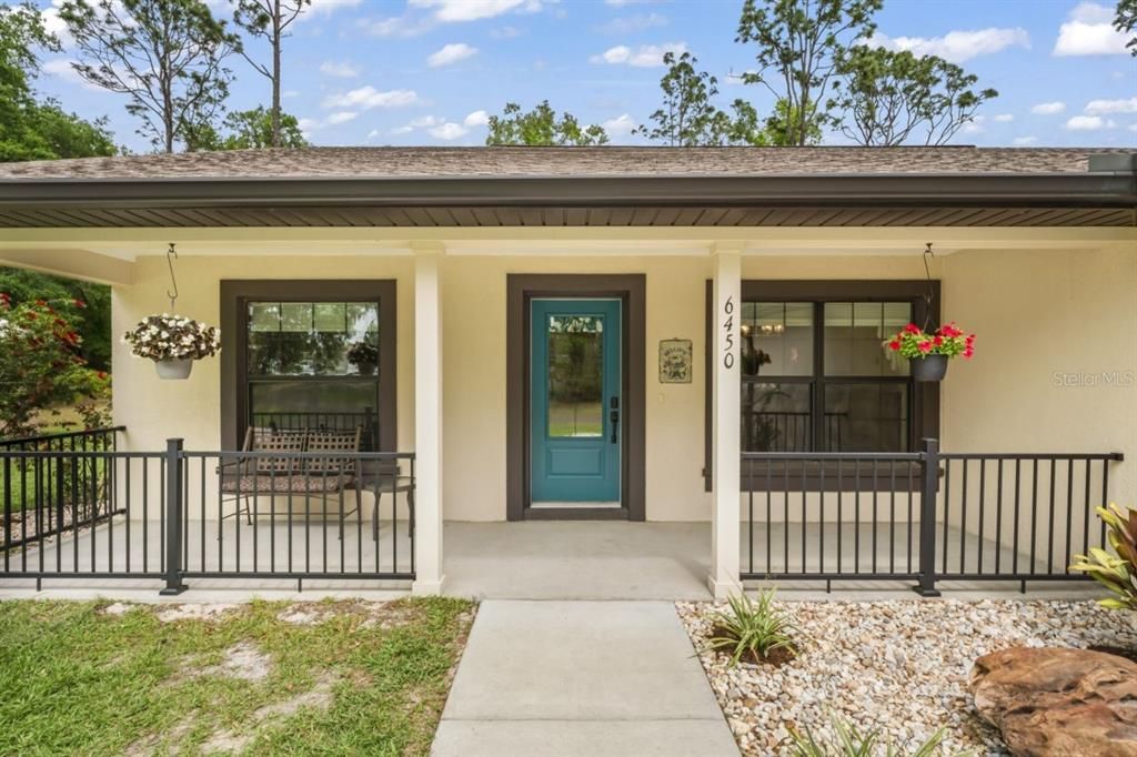 Recently Sold: $575,000 (3 beds, 2 baths, 1614 Square Feet)