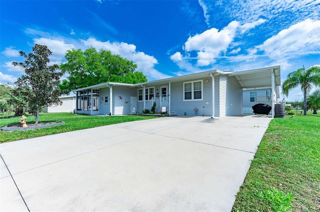 Active With Contract: $215,000 (3 beds, 2 baths, 1512 Square Feet)