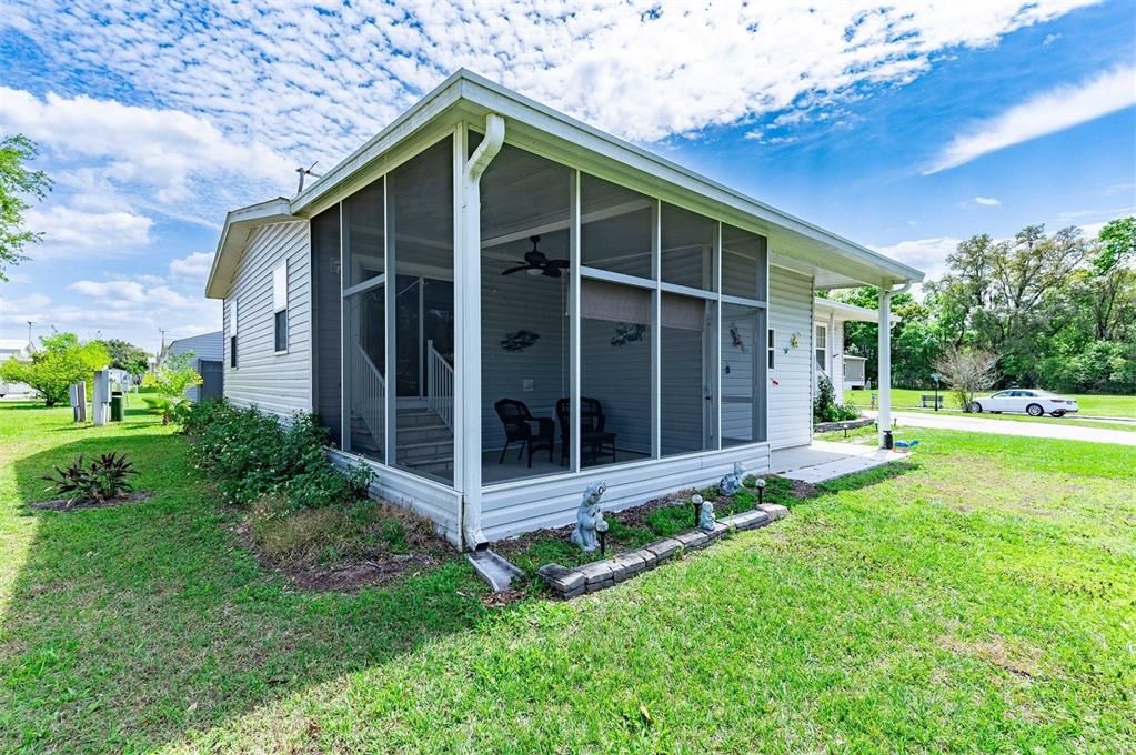 Active With Contract: $215,000 (3 beds, 2 baths, 1512 Square Feet)