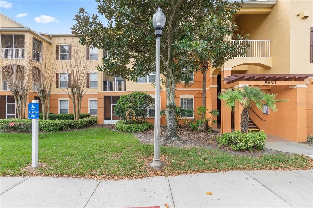 Recently Sold: $299,000 (3 beds, 2 baths, 1408 Square Feet)