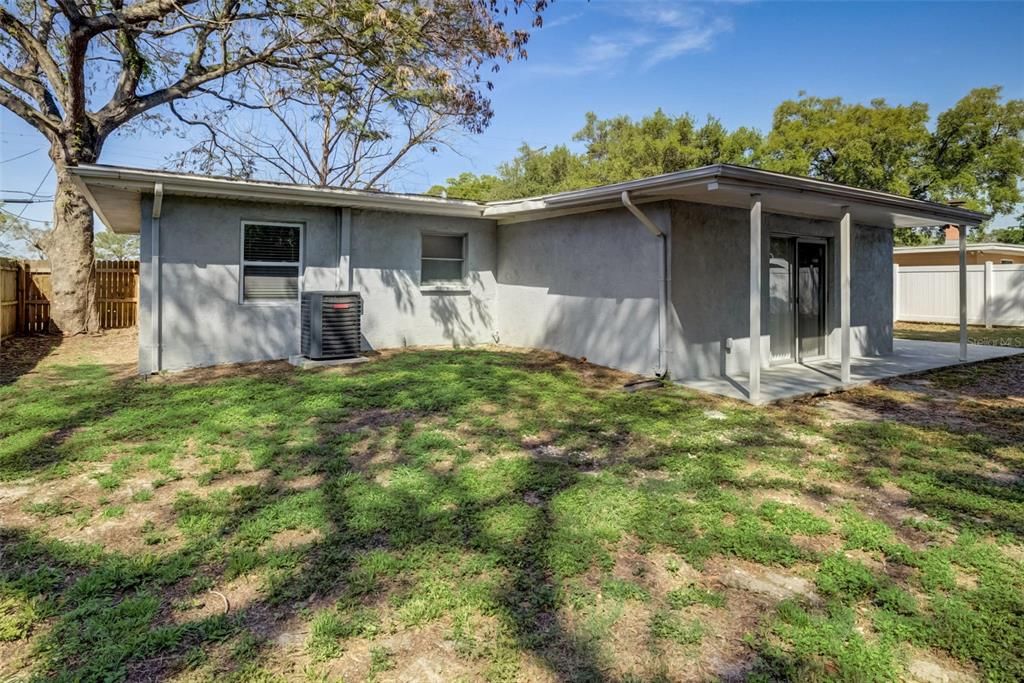 Active With Contract: $325,000 (4 beds, 1 baths, 1603 Square Feet)