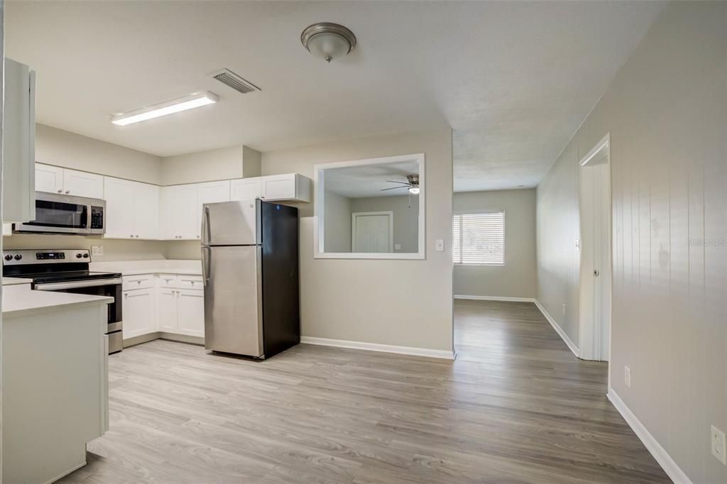 Active With Contract: $325,000 (4 beds, 1 baths, 1603 Square Feet)