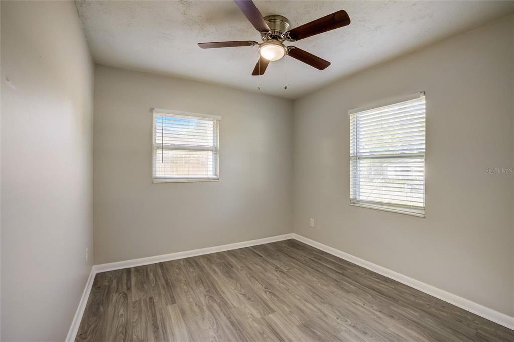 Active With Contract: $325,000 (4 beds, 1 baths, 1603 Square Feet)
