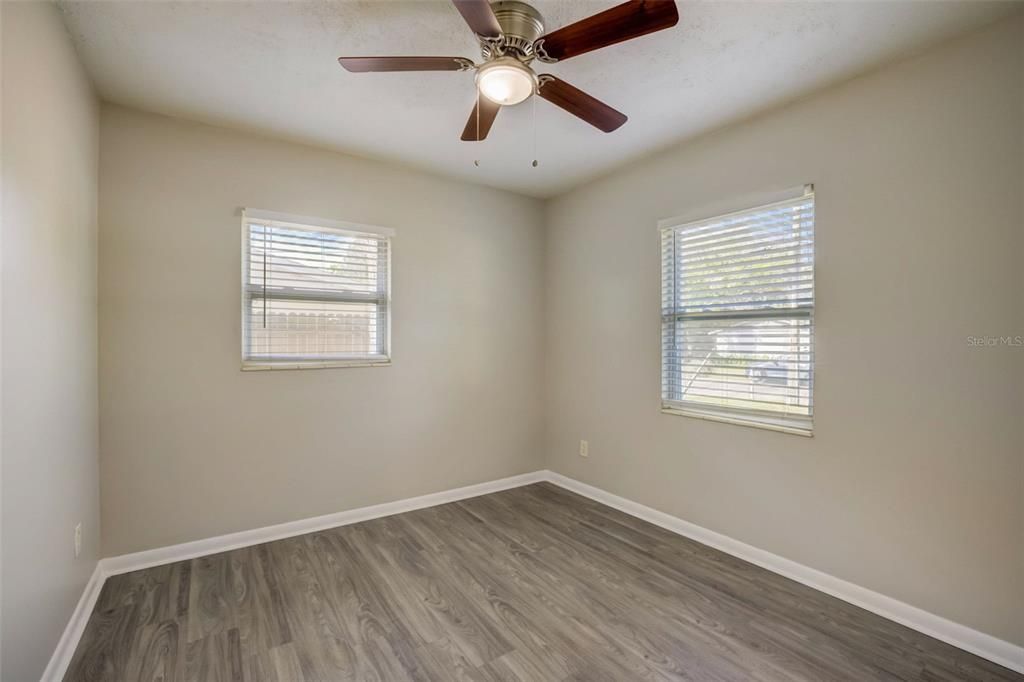 Active With Contract: $325,000 (4 beds, 1 baths, 1603 Square Feet)