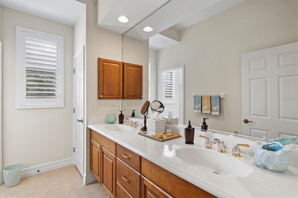Active With Contract: $1,390,000 (4 beds, 3 baths, 3610 Square Feet)