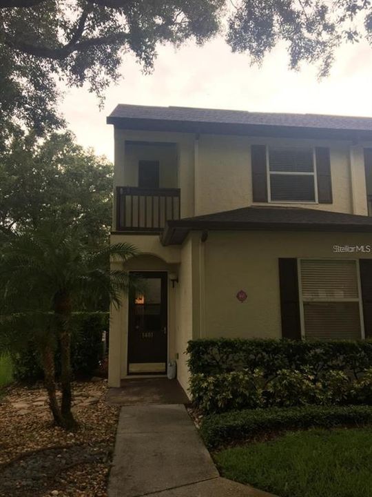 Recently Rented: $2,100 (3 beds, 2 baths, 1377 Square Feet)